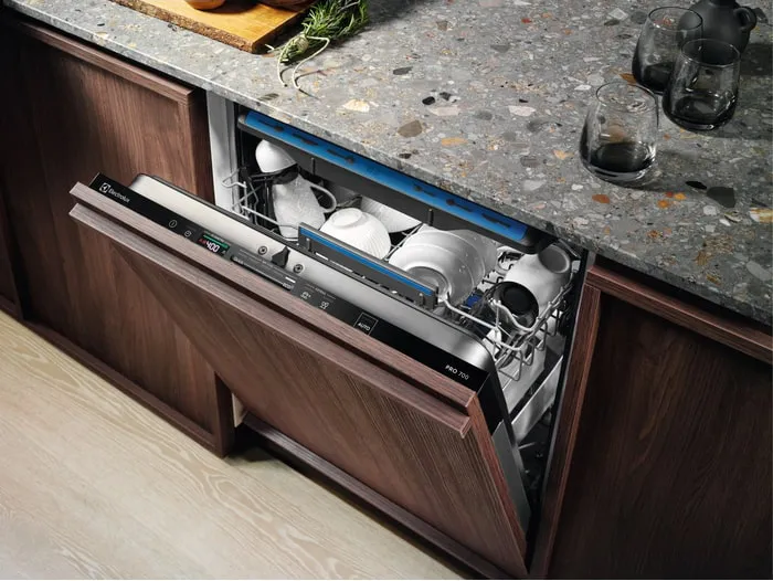 Посудомоечная машина Electrolux EES48200L — фото 9