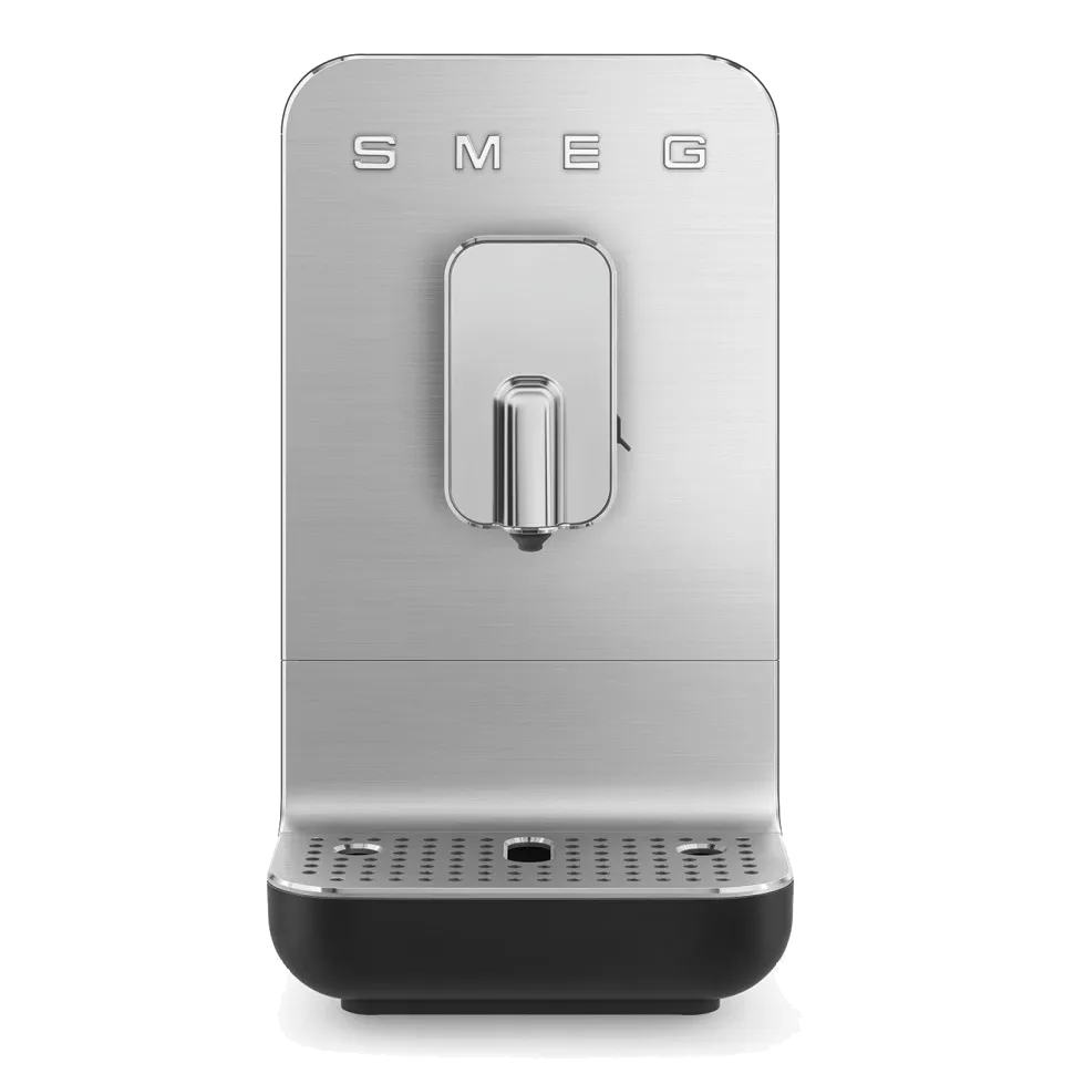 Кофемашина SMEG BCC13BLMEU