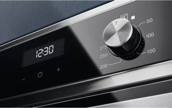 Духовой шкаф Electrolux EOF5F70X — фото 4