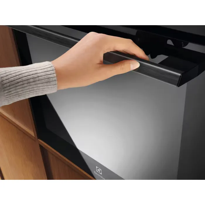 Духовой шкаф Electrolux LOE8P39Z — фото 3