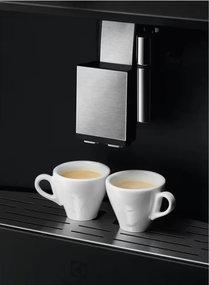 Кофемашина Electrolux EBC85X — фото 4
