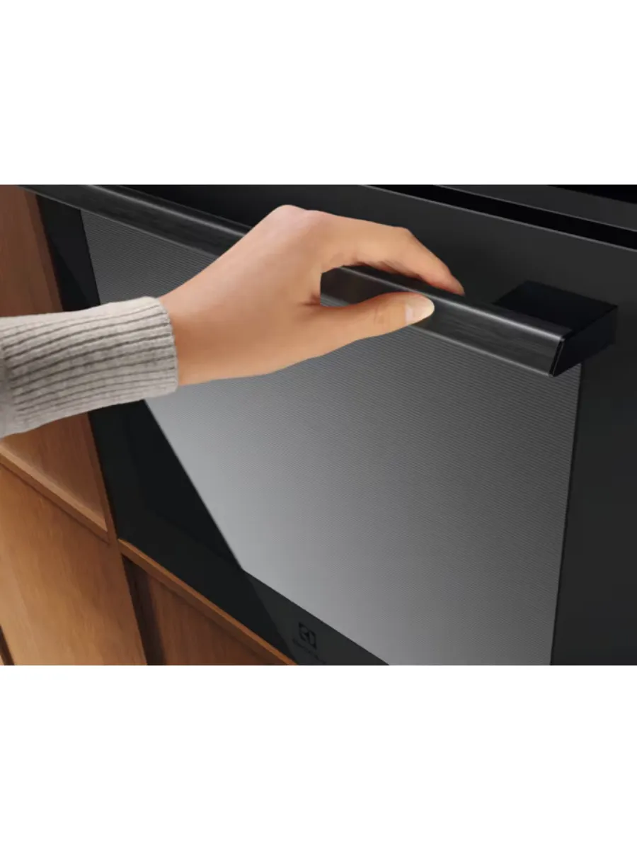 Духовой шкаф Electrolux EOE9P3XT — фото 2